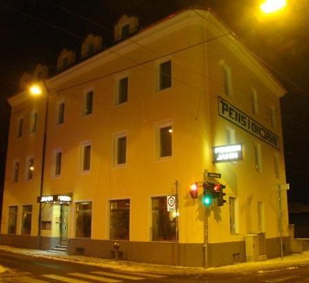 Pension Jahn Salzburg Bagian luar foto