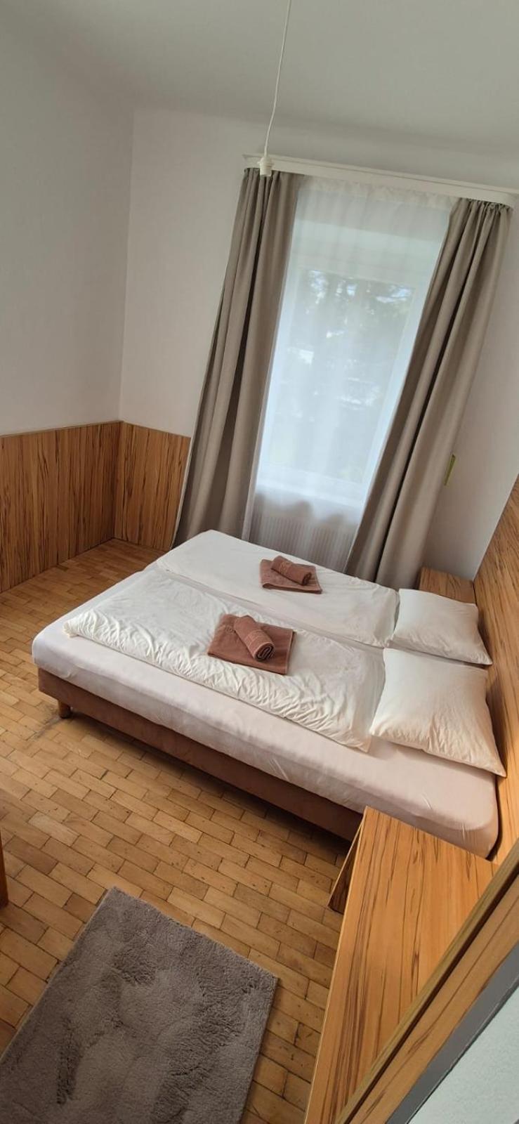 Pension Jahn Salzburg Bagian luar foto