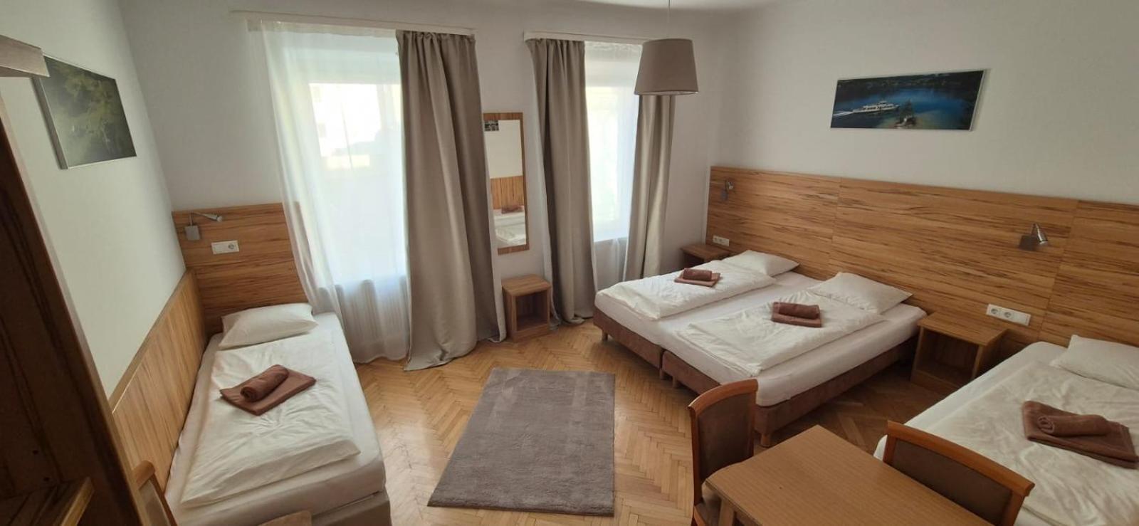 Pension Jahn Salzburg Bagian luar foto