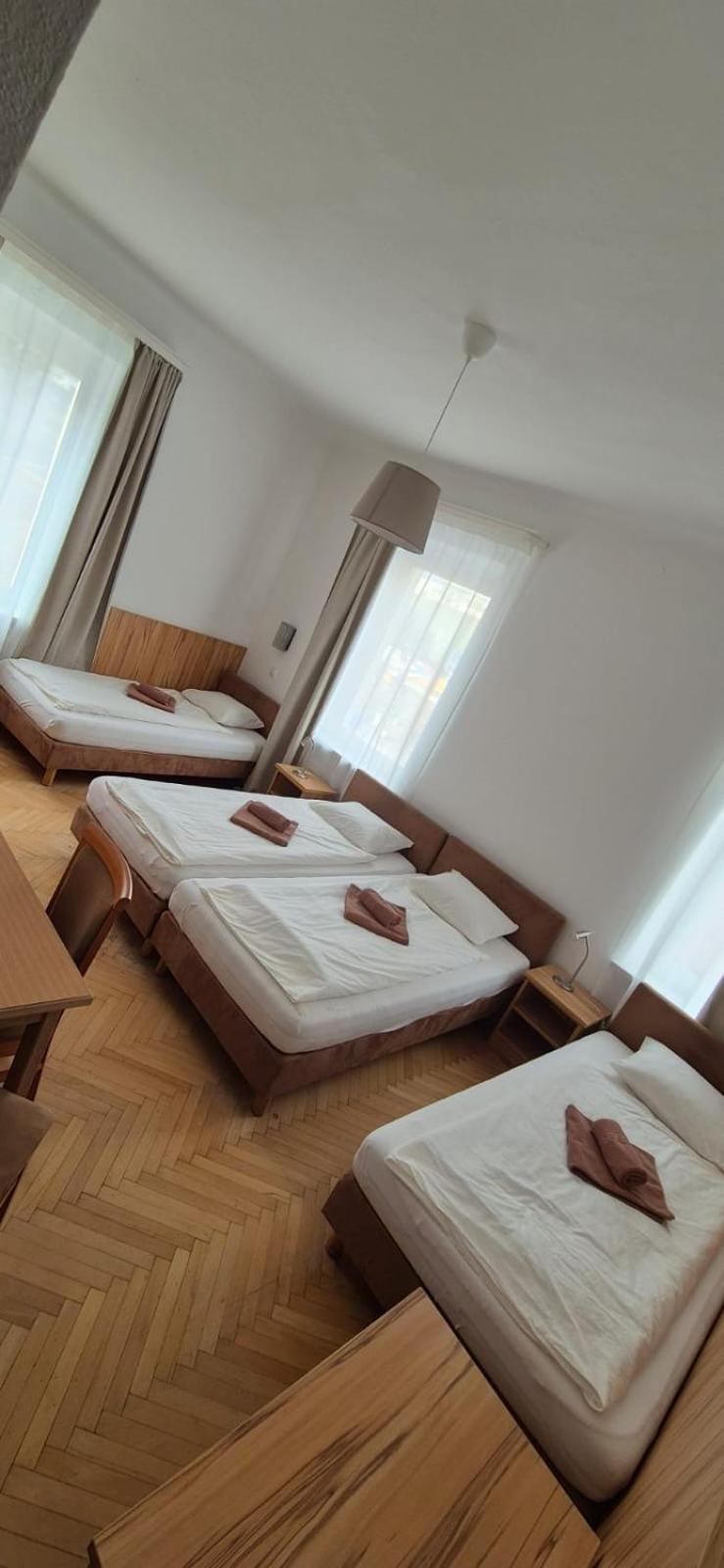 Pension Jahn Salzburg Bagian luar foto